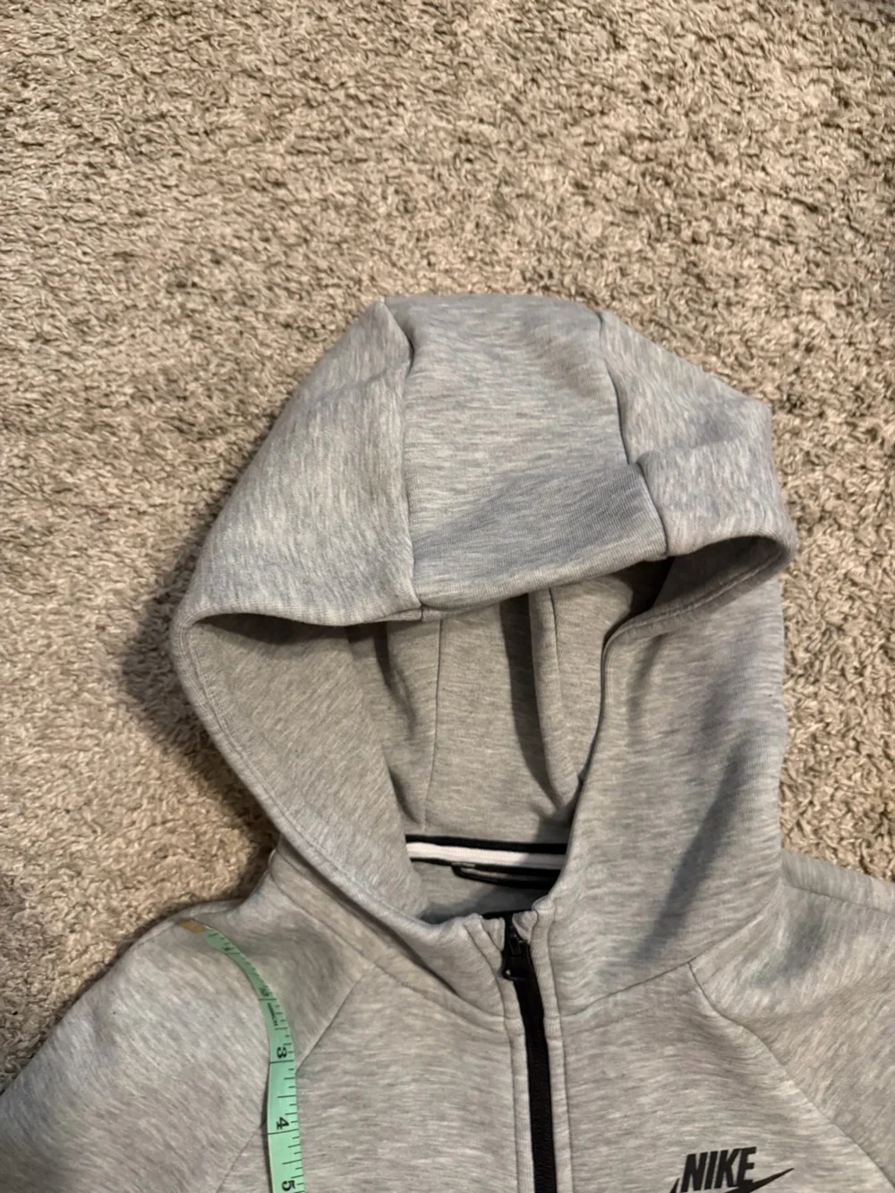 Nike boys tech